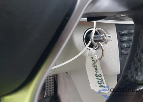 2015 Mercedes-Benz E 350 4Matic z USA, uszkodzony, nr VIN WDDHF8JB3FB096578